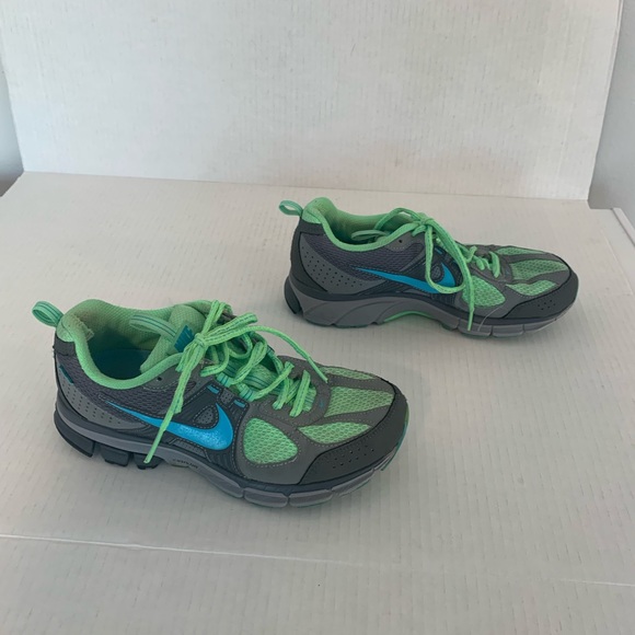 Nike women’s green & gray Pegasus running shoes size 7 - Picture 7 of 9
